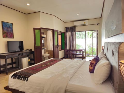 Baan Panwa Resort Resort in Wichit