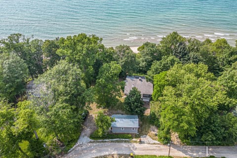 Lakeview Bluff Casa in Chikaming Township