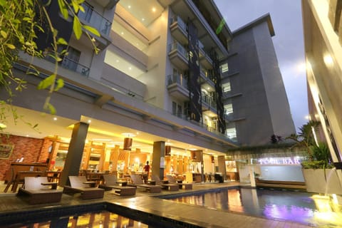 Crystal Lotus Hotel Yogyakarta Hôtel in Special Region of Yogyakarta