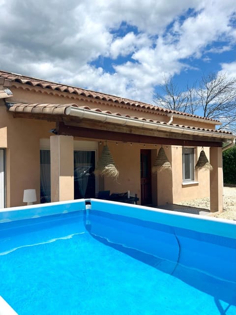 Patio, Pool view, Swimming pool