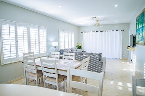 Seven Mile Beach Resort Appart-hôtel in Grand Cayman