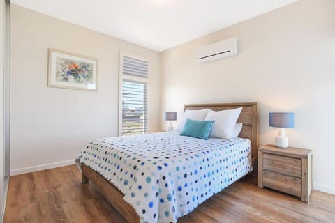 23 Boomer - BYO Linen - Wi-Fi - Luxury - Ocean Views Maison in Port Elliot
