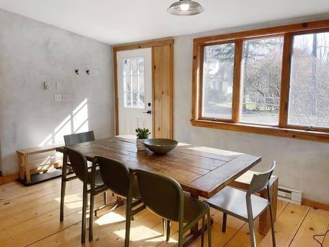 Breezy Hill 3BR Modern & Quiet Home in Catskills Casa in Olive