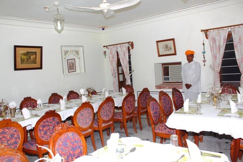 Hotel Pushkar Palace Hotel in Rajasthan