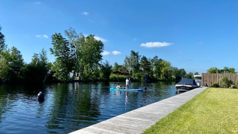 Spring, Day, Natural landscape, Activities, Lake view, River view