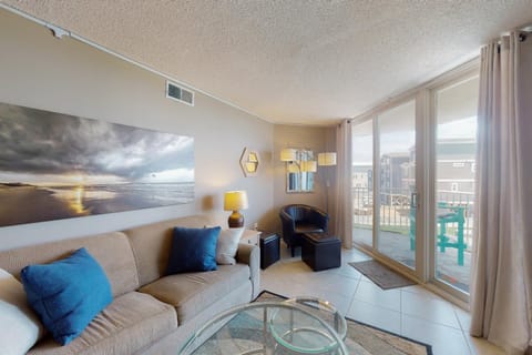 Nautical Heights Apartment in North Topsail Beach