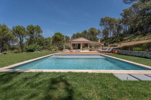 Property building, Natural landscape, Pool view, Swimming pool