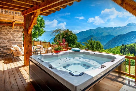 Day, Natural landscape, Hot Tub, View (from property/room), Balcony/Terrace, Mountain view