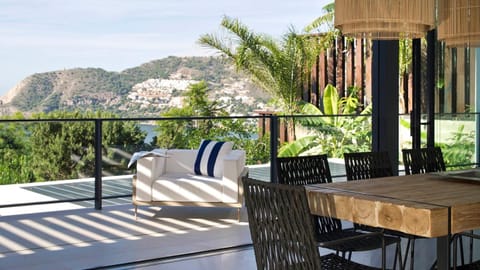 Queens Luxury Contemporary Villa Villa in Costa Tropical