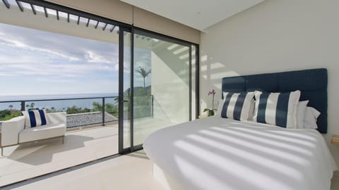 Queens Luxury Contemporary Villa Villa in Costa Tropical