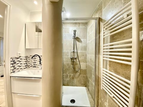 Superbe studio à 5min des plages parking inclus Apartment in Mougins