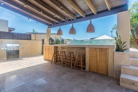 Patio, BBQ facilities, Lounge or bar, Pool view