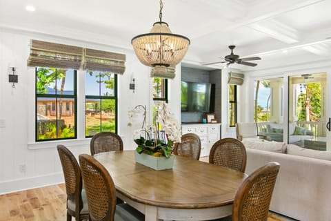 Luxury 5 Bed Home with Pool and Spa- Alekona Kauai House in Poipu
