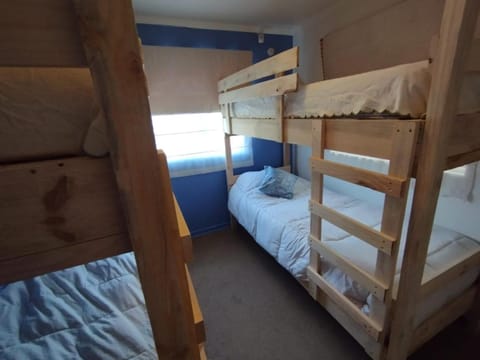 Bed, Photo of the whole room, bunk bed