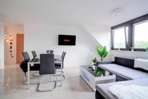 Top Equipped Netflix WLAN CentrO OLGA-Park Apartamento in Oberhausen