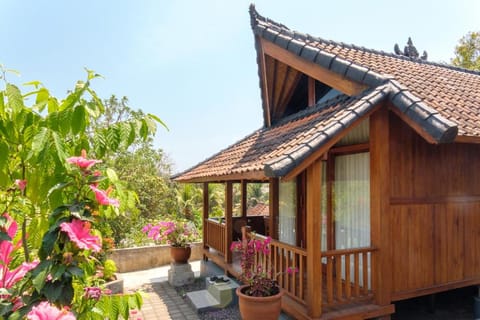 TwoSpaces Living at Balian Green Lagoon Alojamiento y desayuno in West Selemadeg