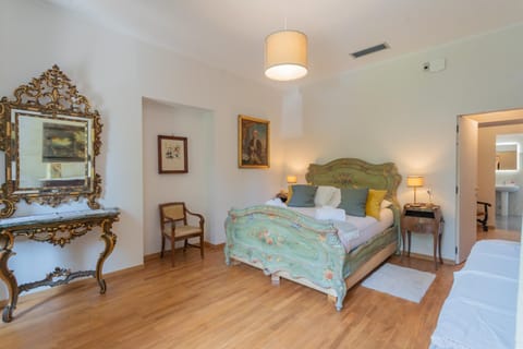 Luxury Apartments in Villa Cardinal Ciceri by Rent All Como Condo in Como