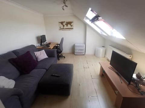 Cosy/Quiet one bedroom flat in Harrow Centre Apartment in Harrow