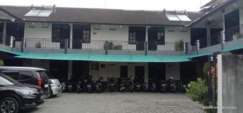JJ House Kost Exclusive Nologaten Bed and Breakfast in Yogyakarta