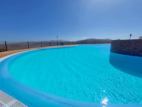 Mountain view, Swimming pool