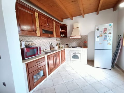 Kitchen or kitchenette, minibar, pet friendly, stove