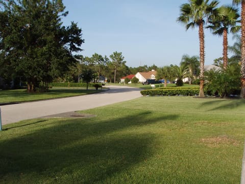 Reads Villa Chalet in Poinciana