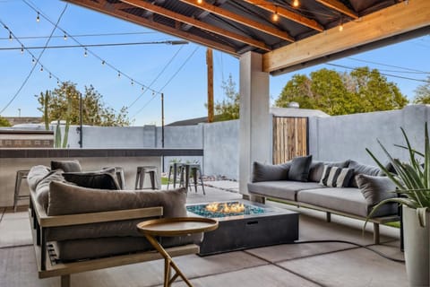 Modern Industrial-Near Old Town House in Scottsdale