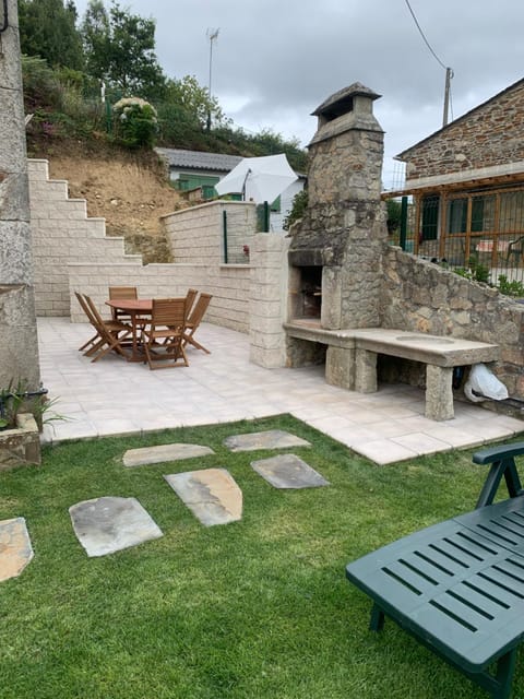 Patio, BBQ facilities