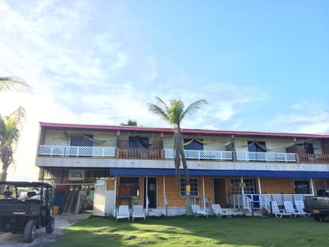 Patio, Facade/entrance