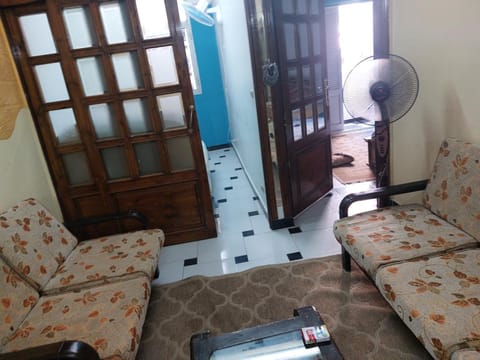 شقه بالاسكندريه اسكندر ابراهيم جانب سنترال ميامي Apartment in Alexandria