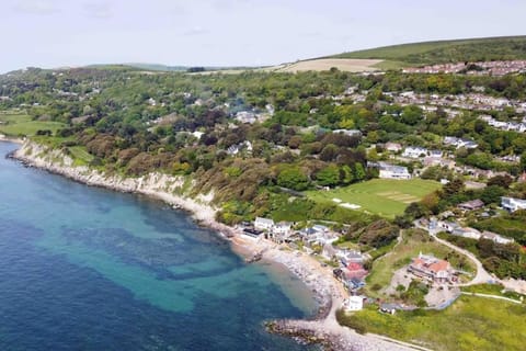 Tara, Spacious Family Home, Wonderful Sea Views House in Ventnor