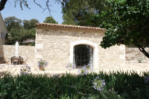 property in les baux de provence, private pool, magnificent view, ideal for 10 people in the alpilles. Villa in Les Baux-de-Provence