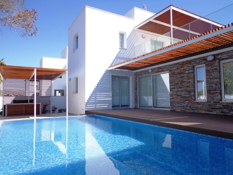 Property building, Pool view, Swimming pool