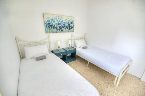 2 bedroom flat near seafront & Valletta ferry RSEG1-1 Copropriété in Sliema