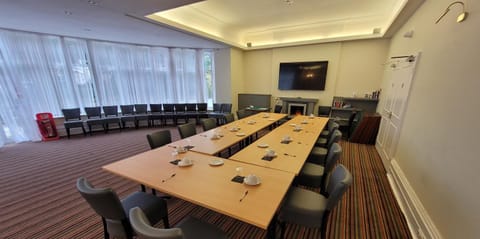 Meeting/conference room