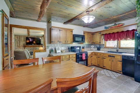 Rustic Sturgis Cabin Rental in Black Hills Forest! House in North Lawrence