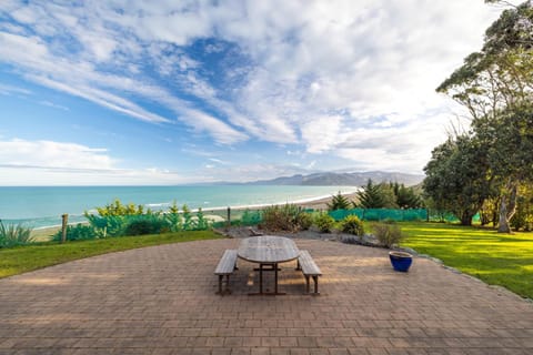 Patio, Sea view