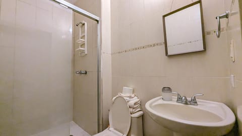 Yc l Apartamento 2BR av Balboa - 802 Condo in Panama City, Panama