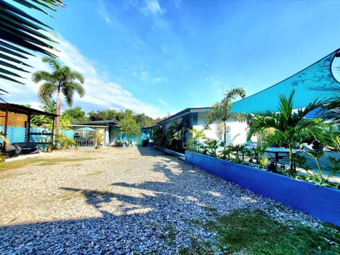 Hidden Palms Inn and Resort Hostal in San Juan