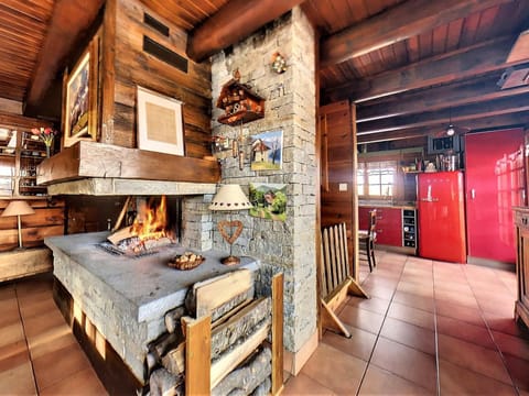 Chalet 4* tout confort au Corbier · Cheminée · Sauna · WiFi · Proche des pistes - FR-1-267-264 Chalet in Villarembert