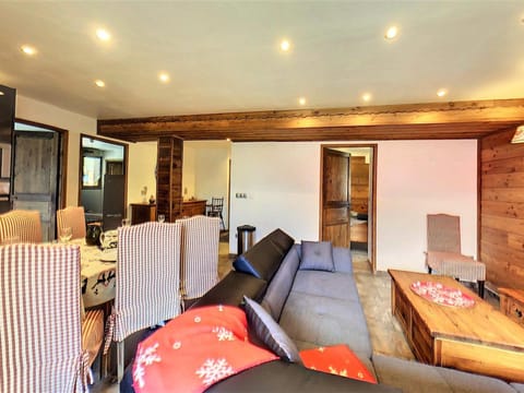 Chalet 3* · 8 pers · Grand confort · Terrasse · Parking privé - FR-1-267-266 Chalet in Villarembert