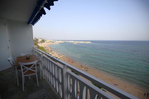 Day, Natural landscape, View (from property/room), Balcony/Terrace, Beach, Landmark view, Sea view