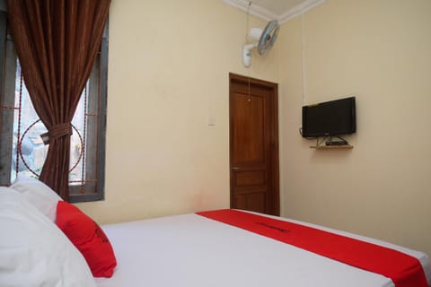 RedDoorz near Candi Ratu Boko 2 Hotel in Special Region of Yogyakarta