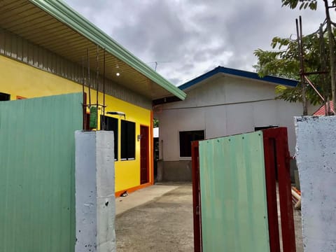 Budget-StudioRoom-Panabo-Homestay Eigentumswohnung in Davao Region