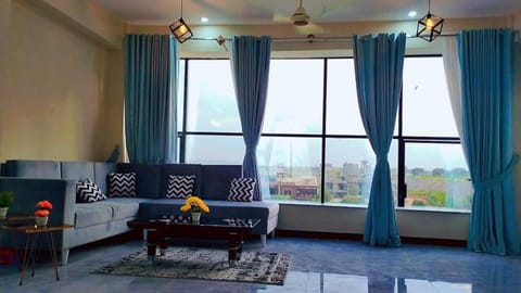 Motorway Majesty Suites Islamabad - Near Islamabad International Airport and Motorway Apartment hotel in Islamabad