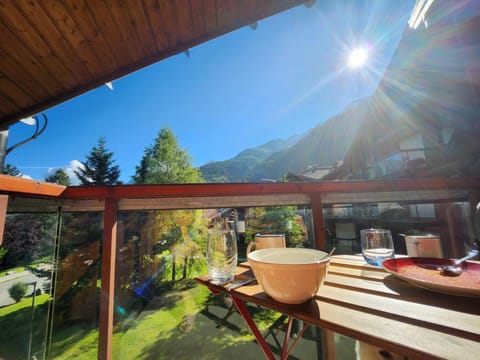 Natural landscape, Balcony/Terrace, Dining area, Mountain view