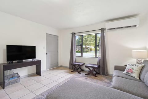 Florida Vacation Rental about 6 Mi to Downtown Orlando Maison in Winter Park