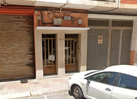 Property building, Facade/entrance, Location