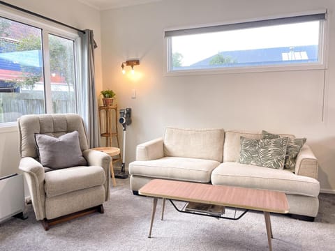 Cozy n Comfortable,5 mins to airport House in Wellington