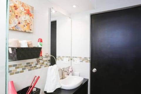 Smooth & Vivid Downtown Condo Apartment in Ensenada